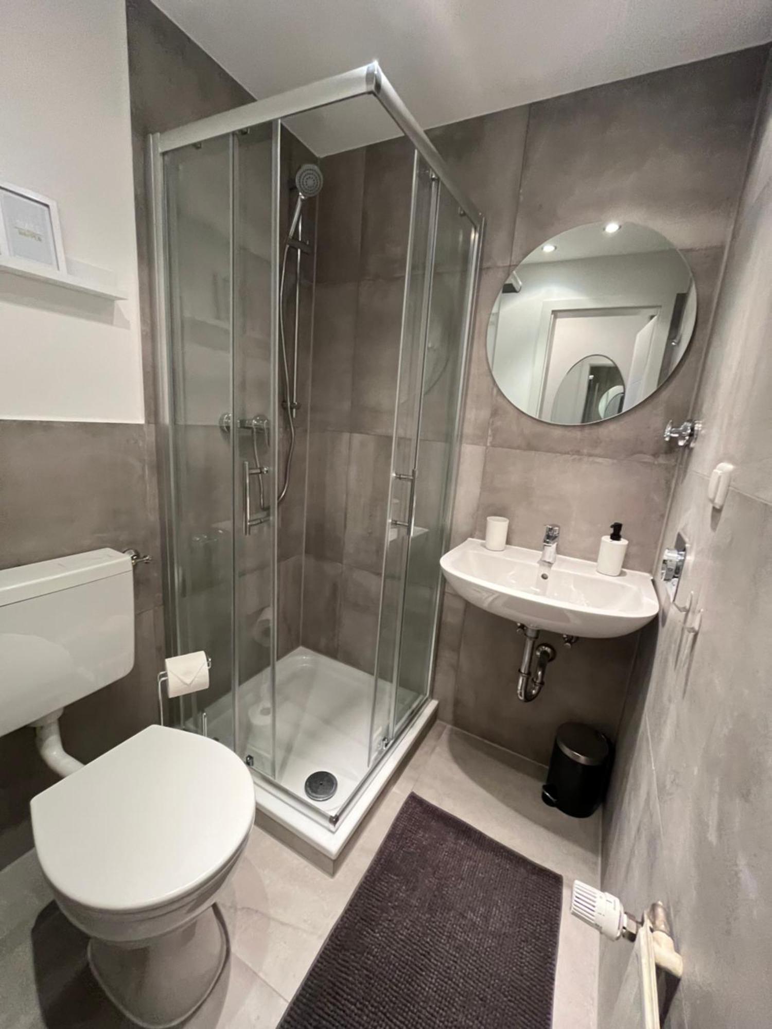 Studioapartment/Messewohnung โคโลญ ภายนอก รูปภาพ